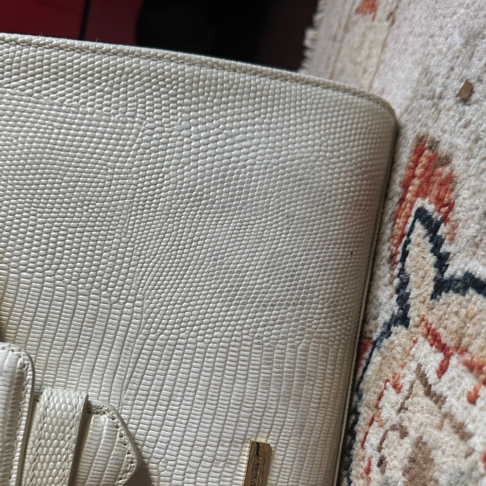 Brahmin Cream Satchel with Bamboo-Style Handle and Navy/Tan Trim - Picture 4 of 9